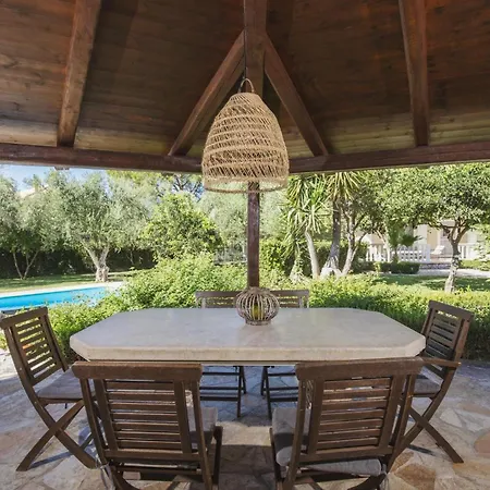 Villa Lilly With Private Pool *