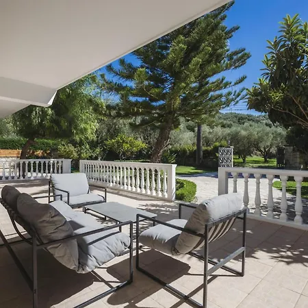 Villa Lilly With Private Pool